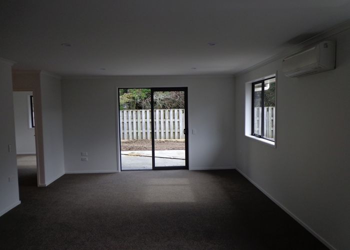  at 1/206 Te Kowhai Road, Burbush, Hamilton