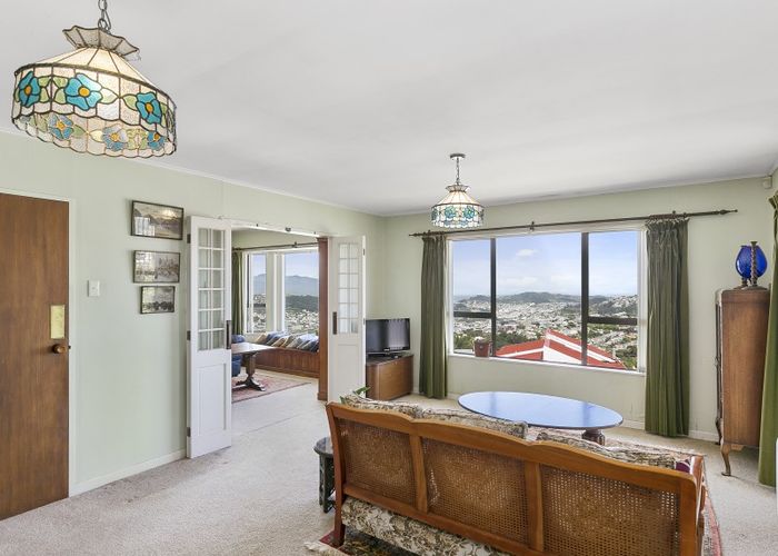  at 2 Flint Way, Northland, Wellington
