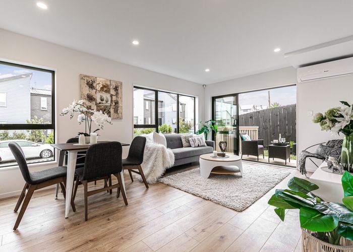  at 4/5 Sunnymead Road, Glen Innes, Auckland
