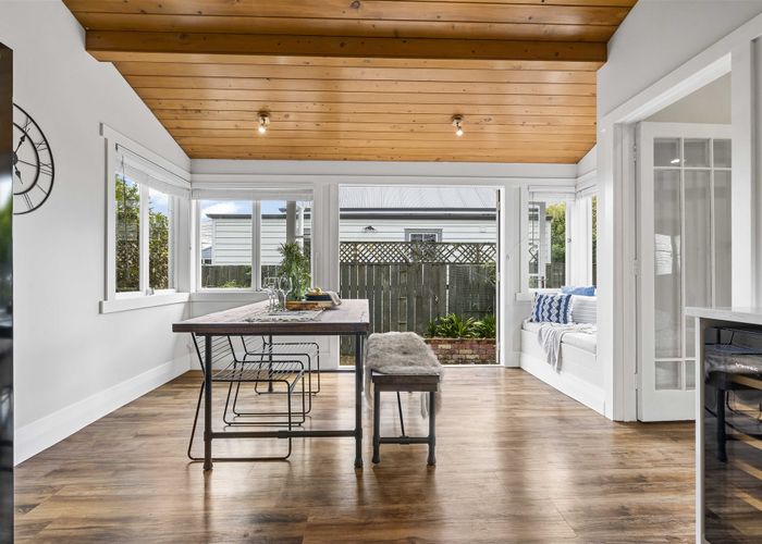 Free property data for 28 Bond Street, Hamilton East, Hamilton homes