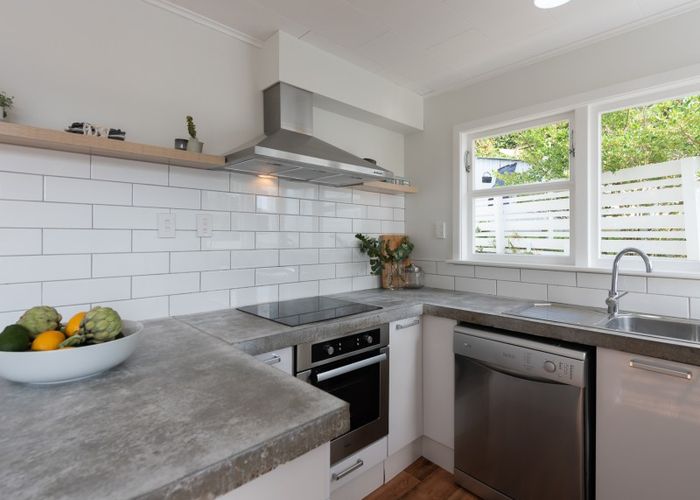  at 20 Breton Grove, Kingston, Wellington