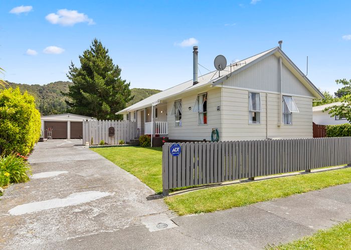  at 349 Wellington Road, Wainuiomata, Lower Hutt