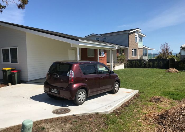  at 126 Bleakhouse Road, Mellons Bay, Auckland