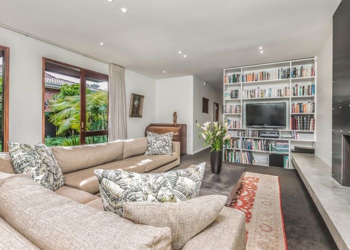  at 51 Regina Street, Westmere, Auckland