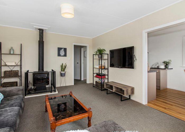  at 17 Limerick Grove, Ascot Park, Porirua