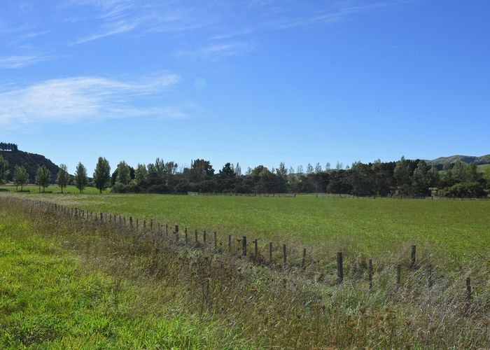  at 752A Ponatahi Road, Carterton