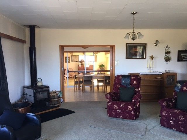  at 16 Erin Road, Westmere, Whanganui