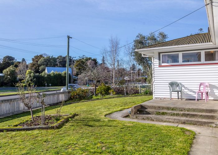  at 105 Oxford Street, Lansdowne, Masterton