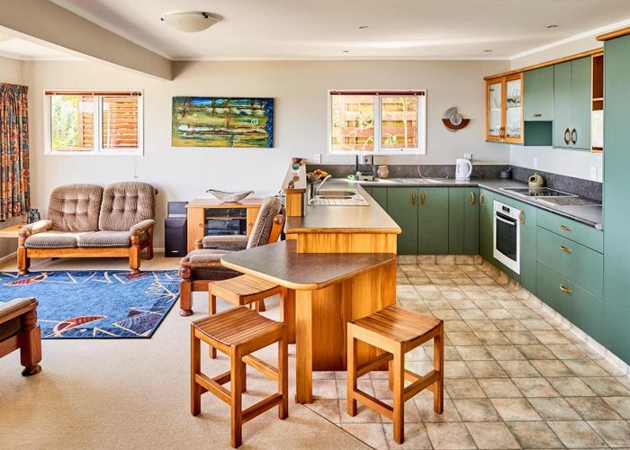  at 48 Brendan Beach, Pukerua Bay