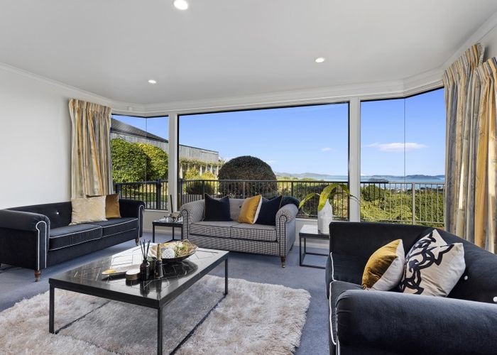  at 9 Oceanview Terrace, Tirohanga, Lower Hutt