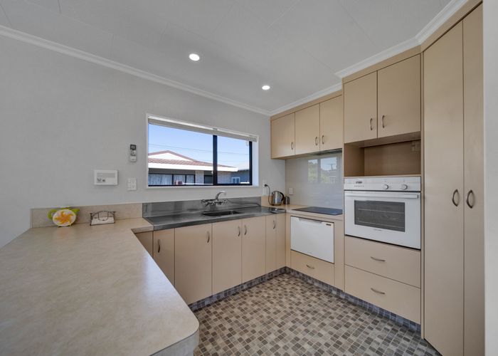  at 2/1 Price Street, Westown, New Plymouth