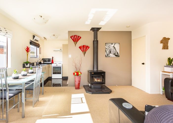  at 2/32 Torrens Road, Hillmorton, Christchurch