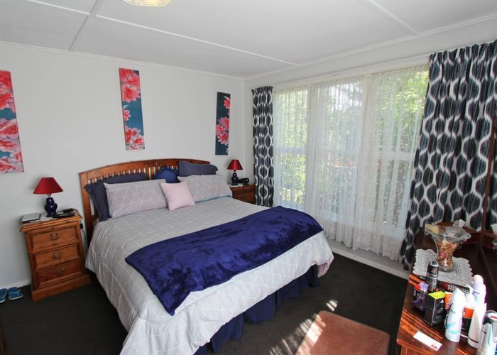  at 116 Champion Street, Cannons Creek, Porirua