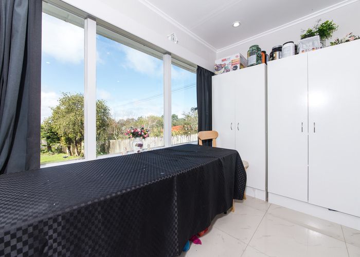  at 52 Pleasant Road, Glen Eden, Auckland