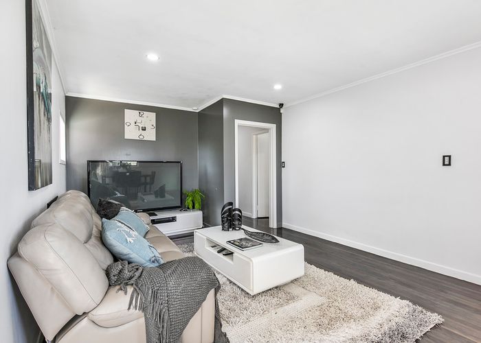  at 9 Waterloo Street, Howick, Auckland