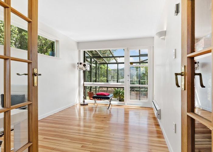 at 80 Pitt Street, Wadestown, Wellington