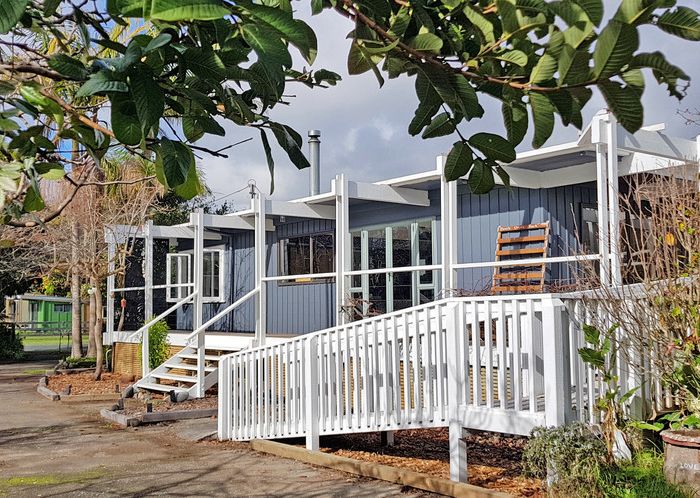  at 129 Oakura Road, Ōakura, Hikurangi