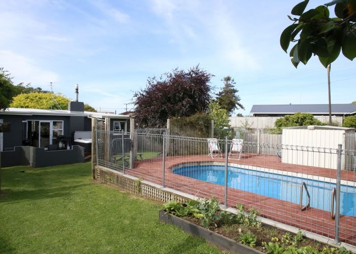  at 10 Cowling Road, Hurdon, New Plymouth