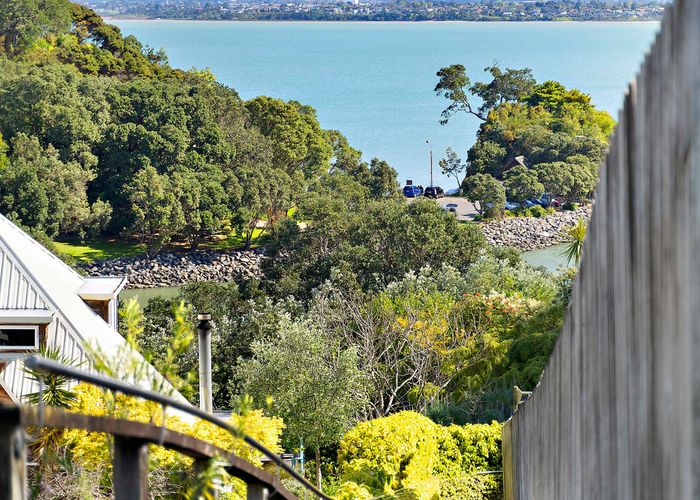  at 108 Hadfield Street, Beach Haven, Auckland