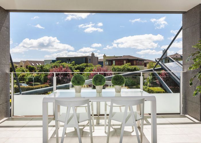  at 1E/24 James Cook Crescent, Remuera, Auckland