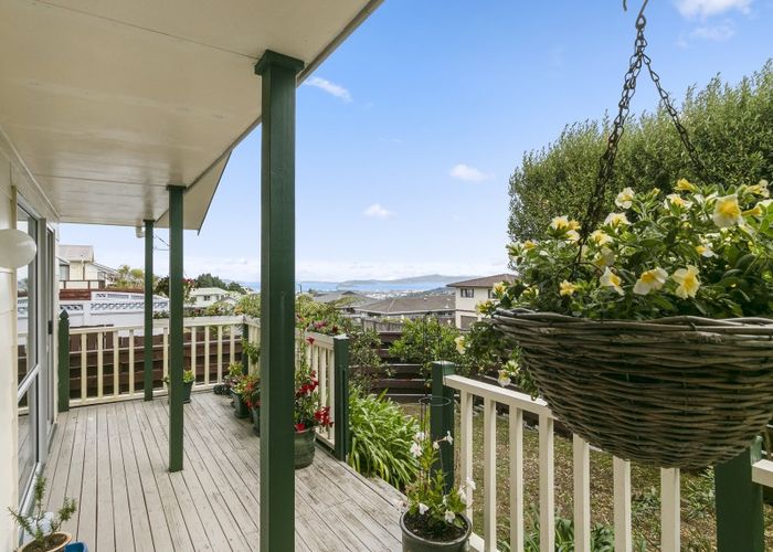  at 6 Outram Grove, Kelson, Lower Hutt