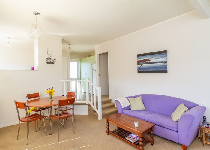  at 2/5 Glenbrook Grove, Naenae, Lower Hutt