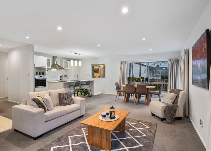  at 48A Lynwood Road, New Lynn, Auckland