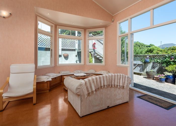  at 83 Hamilton Road, Hataitai, Wellington
