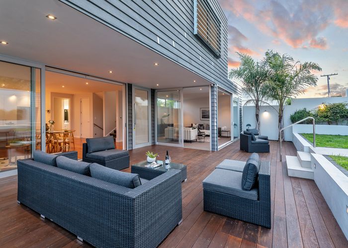  at 33 Luplau Crescent, Cockle Bay, Auckland