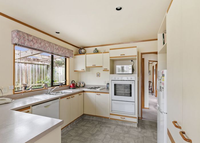  at 8 Scorian Close, Karori, Wellington
