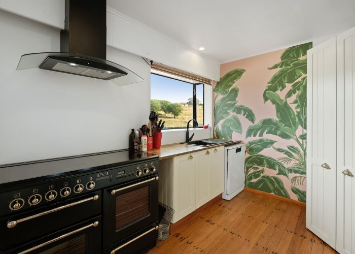  at 206 MacLaurin Road, Makauri, Gisborne