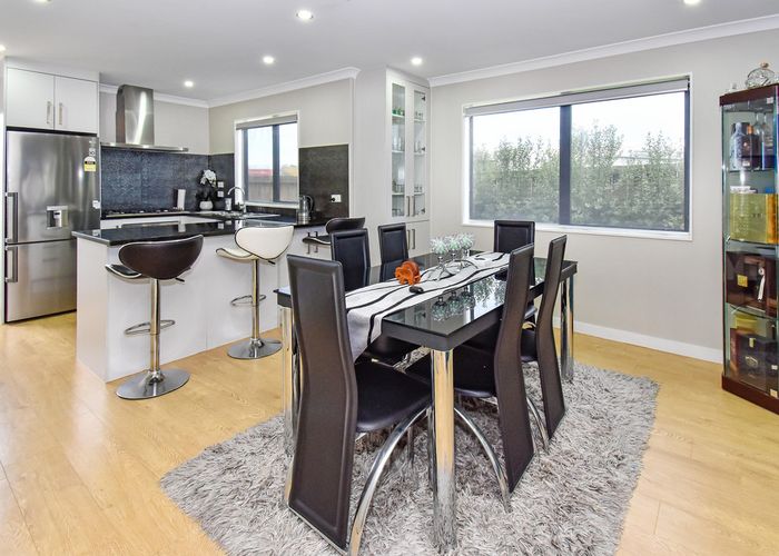  at 87 Naylors Drive, Mangere, Auckland