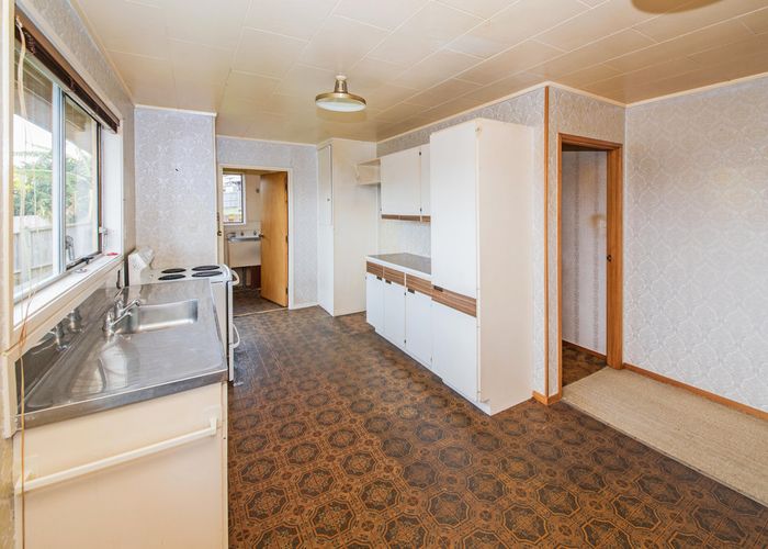  at 1/11 Charntay Avenue, Clover Park, Auckland