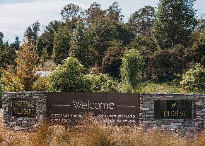  at 10 Peregrine Falcon Road, Mount Creighton, Queenstown