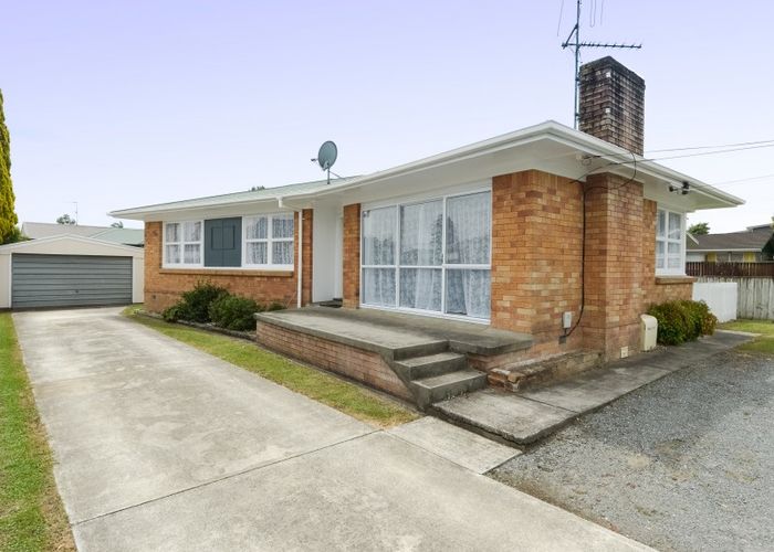  at 7 Gadsby Place, Hamilton East, Hamilton