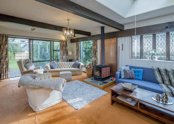  at 2 Shotover Grove, Waikanae