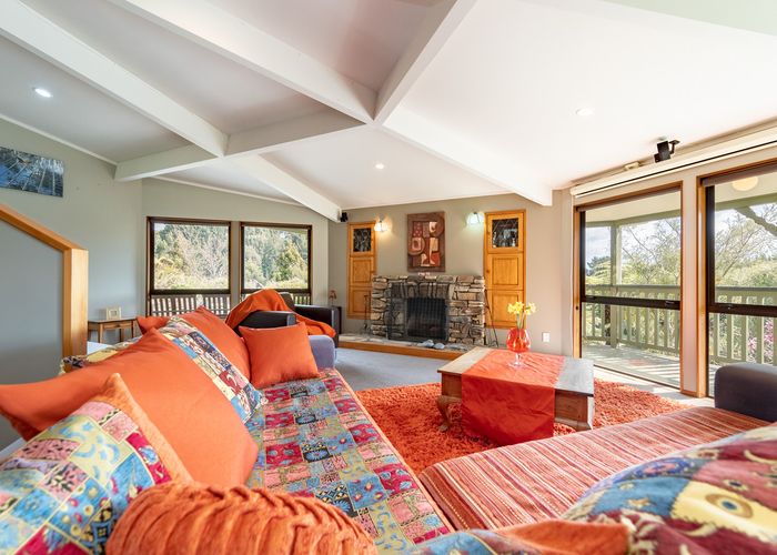  at 233B MURPHYS Road, PAUATAHANUI, PORIRUA