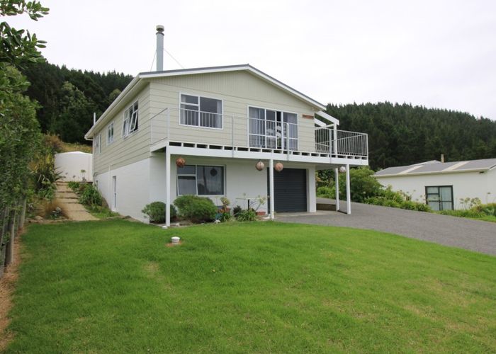  at 13 Sandy Bay Drive, Mataikona, Tīnui