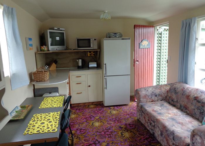  at 10 Hill Street, Kaka Point