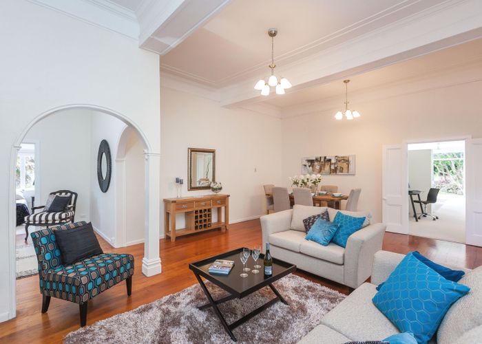  at 35 Fairview Road, Mount Eden, Auckland