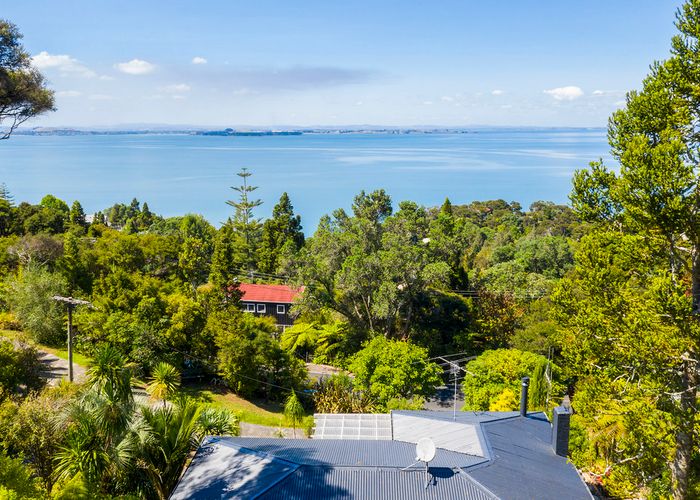  at 44 Takahe Road, Titirangi, Auckland