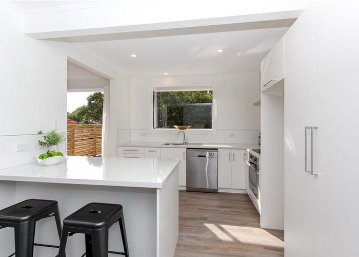  at 2 Wayne Place, Ferndale, New Plymouth
