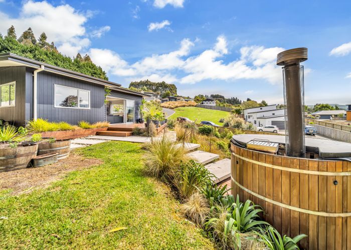  at 36 Clearwater Street, Broad Bay, Dunedin