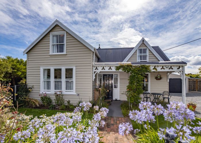  at 32 Old Main North Road, Leithfield, Amberley