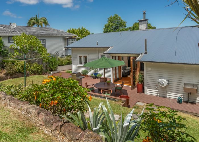  at 21 Wolseley Street, Morningside, Auckland