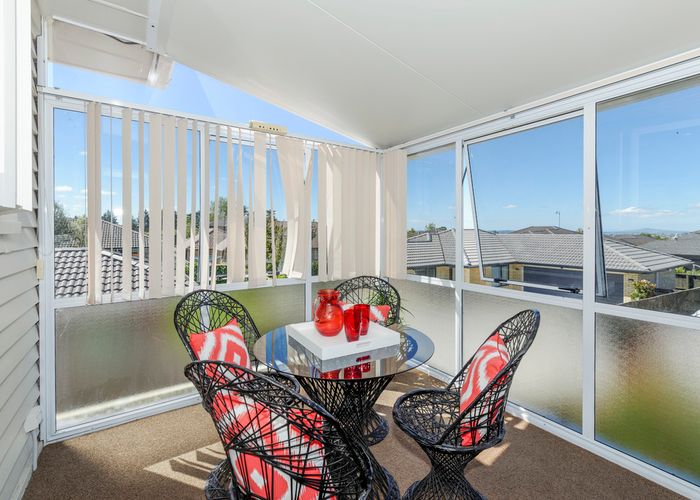 at 106 Simpson Road, Henderson Valley, Auckland