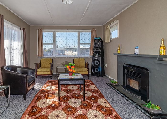  at 105 Dover Road, Flaxmere, Hastings