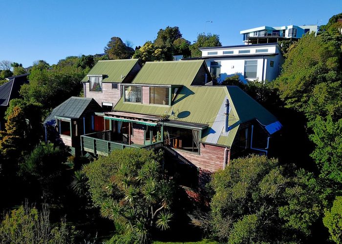  at 3 Roland Lane, Mount Pleasant, Christchurch