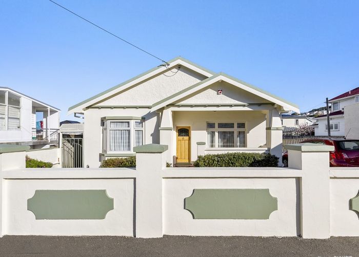  at 31 Trent Street, Island Bay, Wellington
