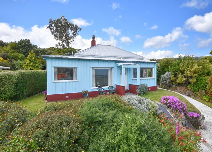  at 4 Hinkley Terrace, Company Bay, Dunedin